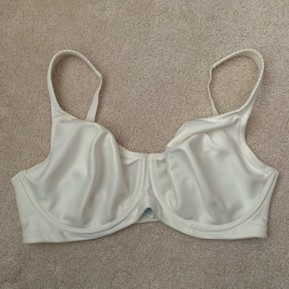 Exquisite Full Coverage White Bra Size 38DDD